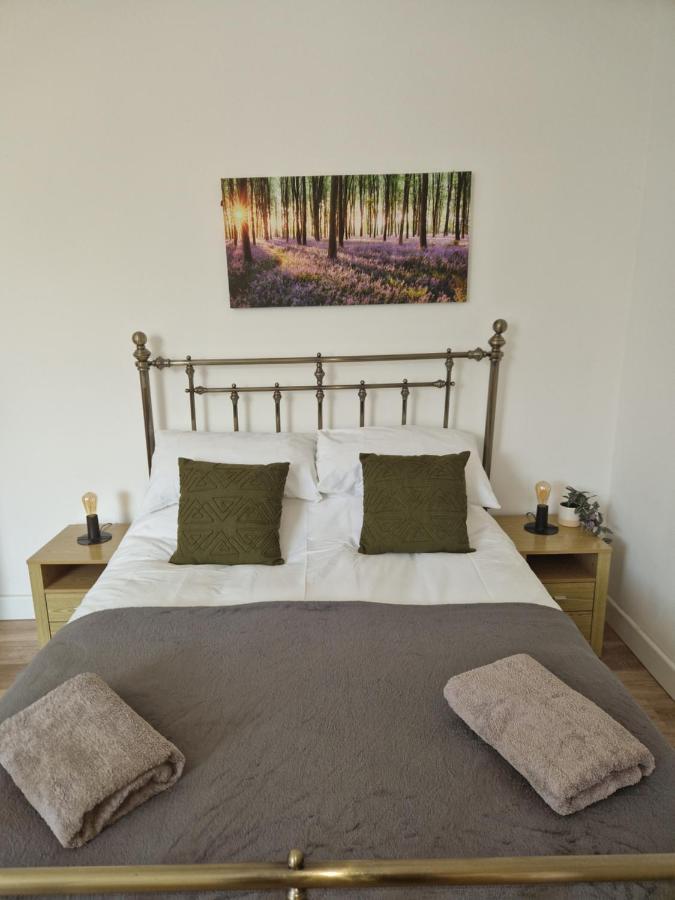 Direct Booking Prices, Studio Apartment, Free Parking, Wifi, Central, Quiet Exeter Luaran gambar